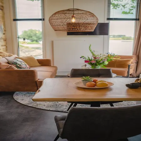 Holiday home Luxurious Nearby The Lower Rhine