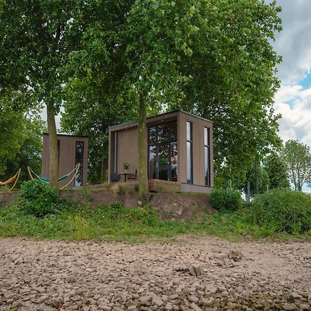 Holiday home Luxurious Nearby The Lower Rhine Maurik