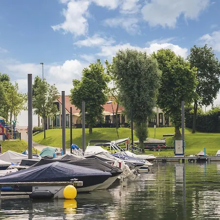Holiday home Luxurious Nearby The Lower Rhine Maurik