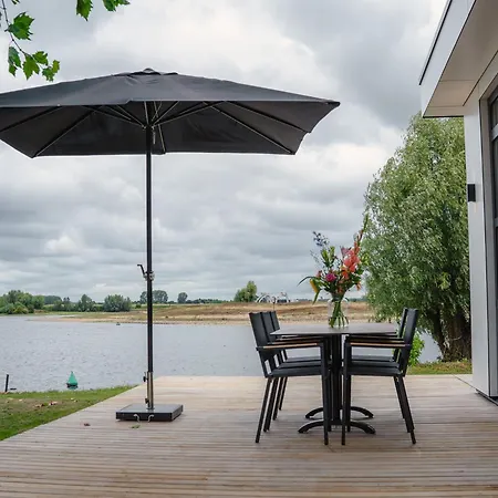 Holiday home Luxurious Nearby The Lower Rhine