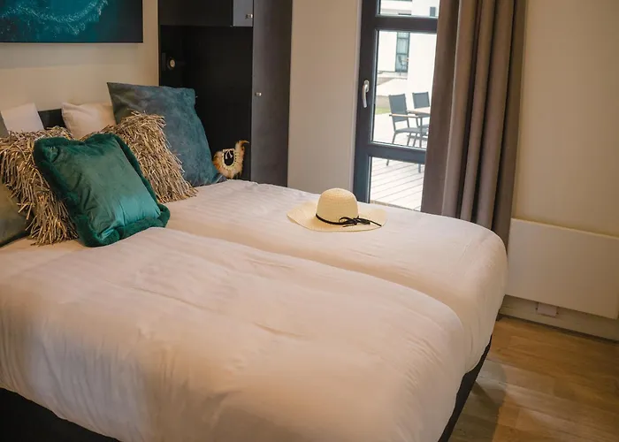 펜션 Luxurious Nearby The Lower Rhine Maurik