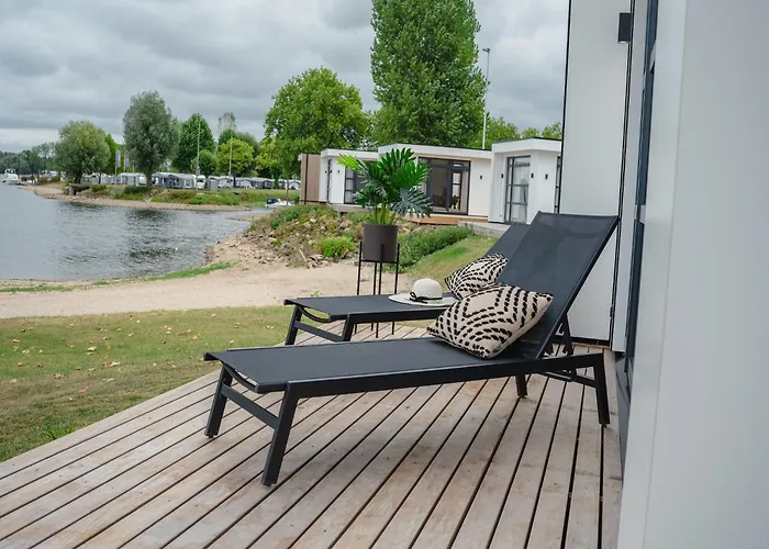 Luxurious Nearby The Lower Rhine 펜션 *